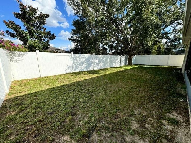 Photo - 221 Tower View Dr E