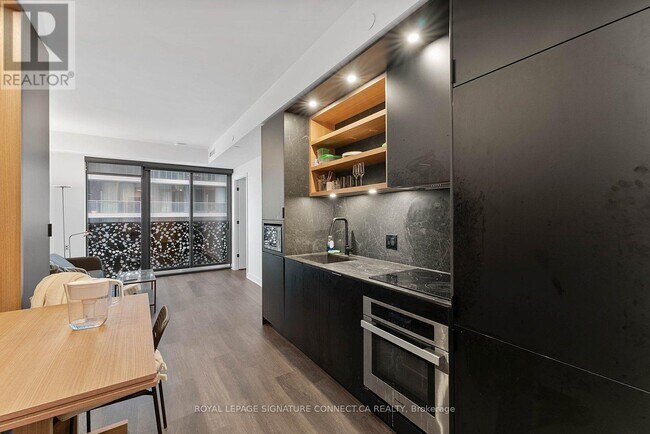 Photo - 55 Charles St E Unit 3708