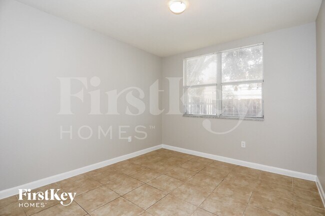 Photo - 1495 NE 33rd Ave