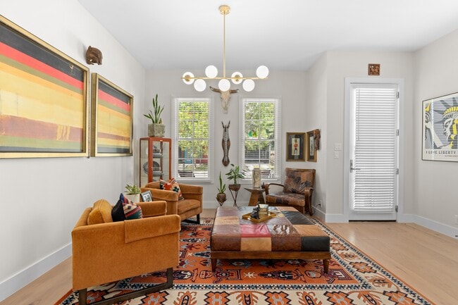 Photo - 311 Refugio St