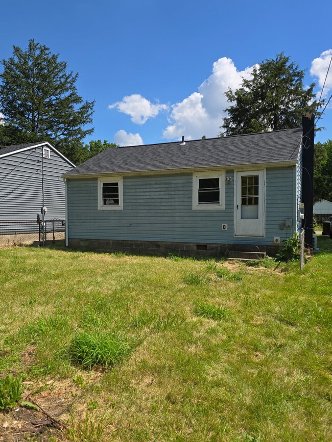 Photo - 629 Dawes Ave