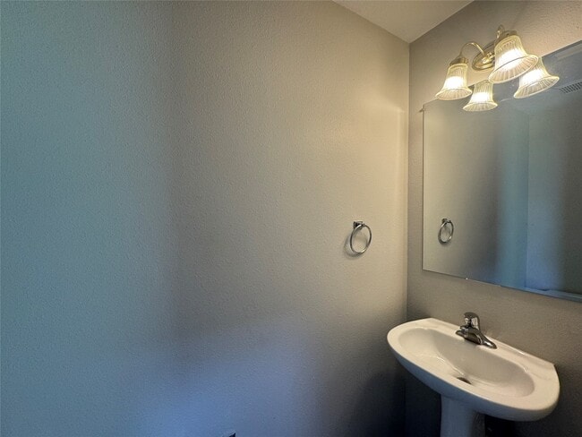 Photo - 5711 Vinemont Ln