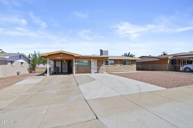 Photo - 5503 Salisbury Dr