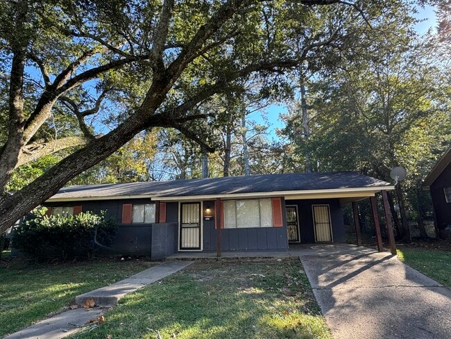 Photo - 1547 Dianne Dr