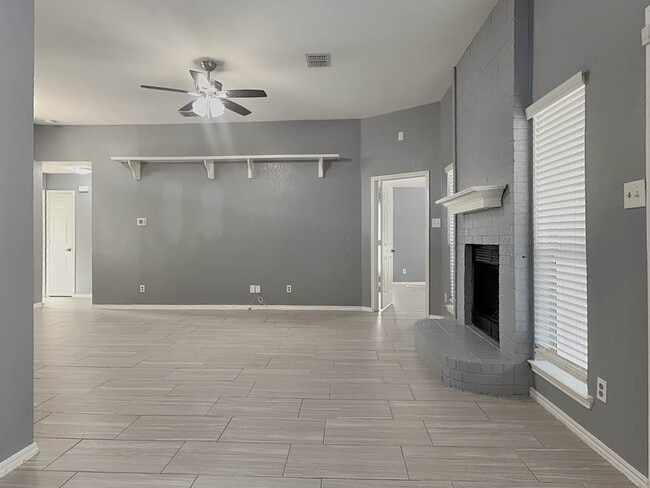 Photo - 1936 Ashley Dr