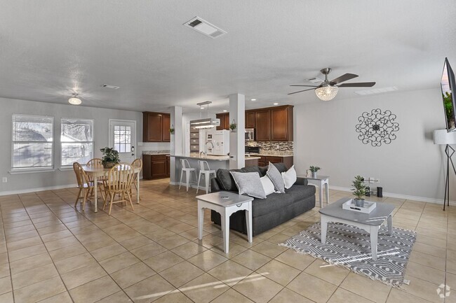 Building Photo - 8802 New World Dr Rental