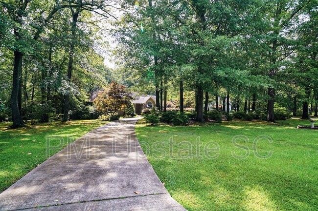 Photo - 165 Battleground Rd