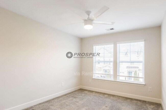 Photo - 16 Jaycee Ct