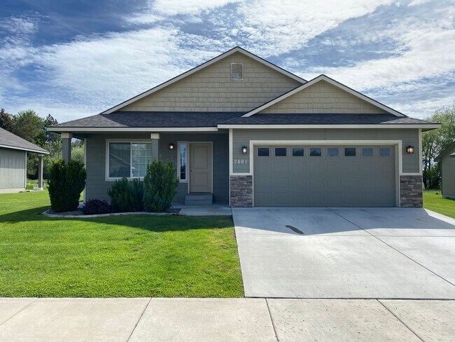 Well-Built 3 Bedroom Home for Rent! - Well-Built 3 Bedroom Home for Rent!