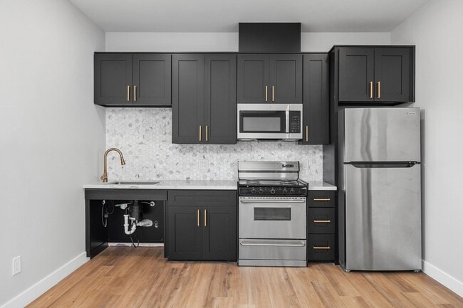 Building Photo - 3365 A St Unit Downstairs studio