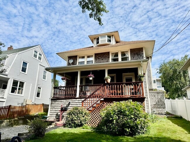 Building Photo - 11 Mayflower Rd Rental
