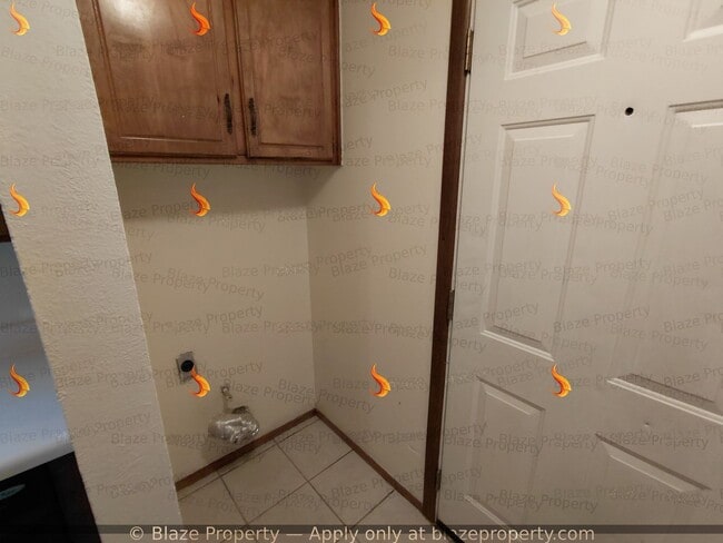 Photo - 3 Bed 2 Bath Home with a Garage For Rent