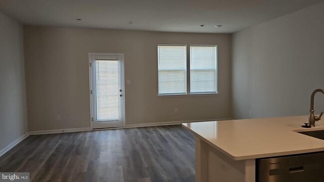 Photo - 18 Elliot Ln