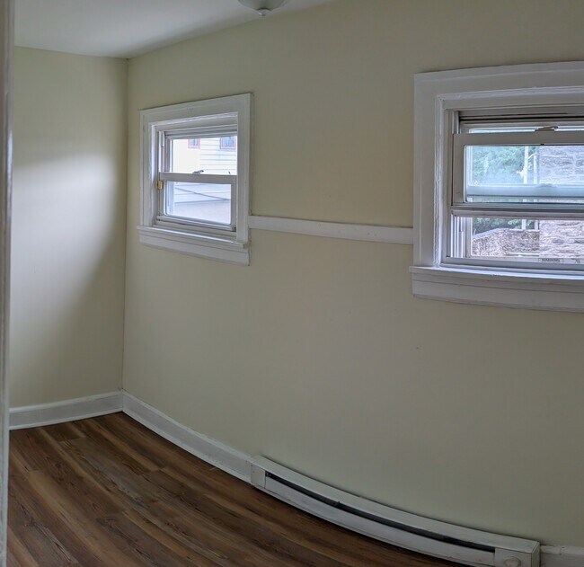 Photo - 518 E Ashmead St