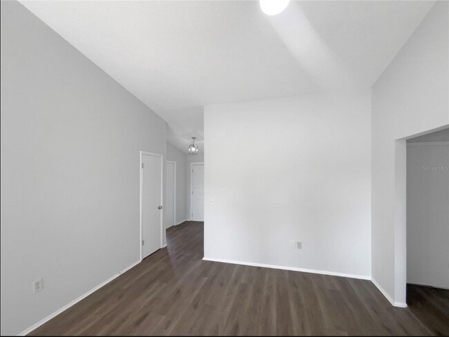 Photo - 7846 Cayuga Dr