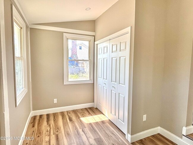 Photo - 408 Forepeak Ave