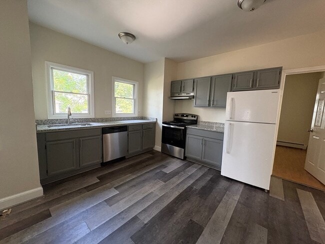 Building Photo - 15 Oakes Ave Unit 1 Rental