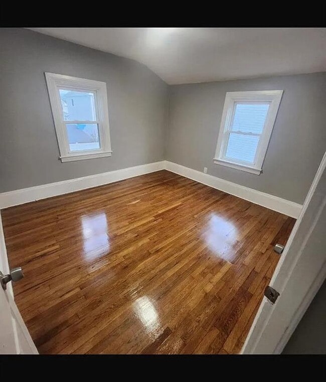 Photo - 29 Princess Ave Unit 2