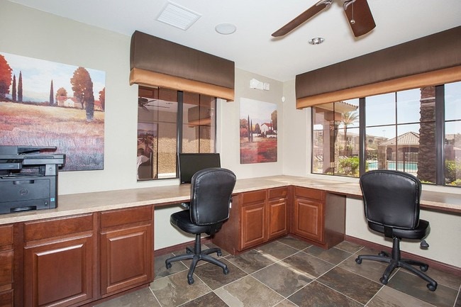The Paramount Apartments For Rent In Las Vegas Nv Forrent Photo The Paramount Apartments