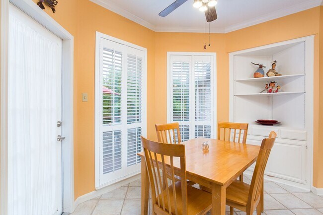 Photo - 4 Bedrooms 2 Baths