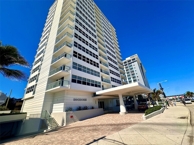 Building Photo - 209 N Fort Lauderdale Beach Blvd Unit 11C