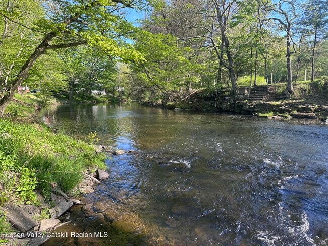 Photo - 334 Fish Creek Rd