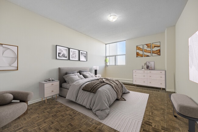 Photo - The Gates of Bayview - 4001 Bayview Avenue