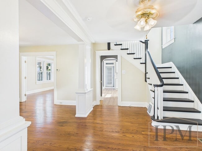 Building Photo - Coming Soon - Beautiful 4 Bedroom, 2 Bath ... Rental