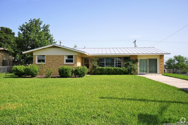 Building Photo - 4626 Newcome Dr Rental
