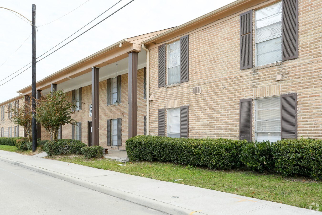 Photo - The Pillars Apartments