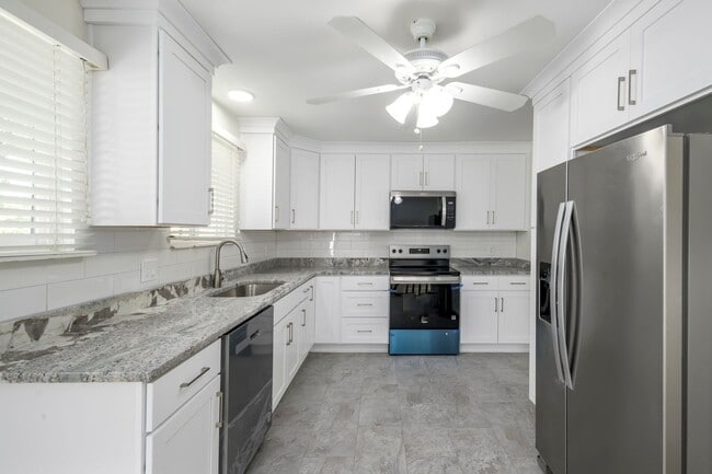 Photo - Gorgeous Home in Cottonwood Heights!