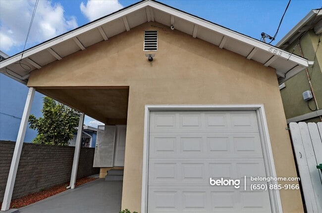 Photo - 683 Harbour Way