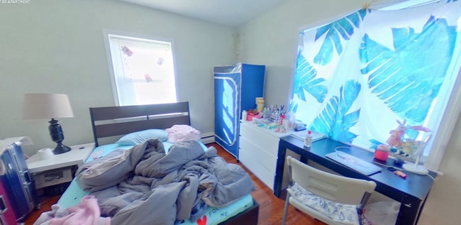 Photo - 1 President Ter