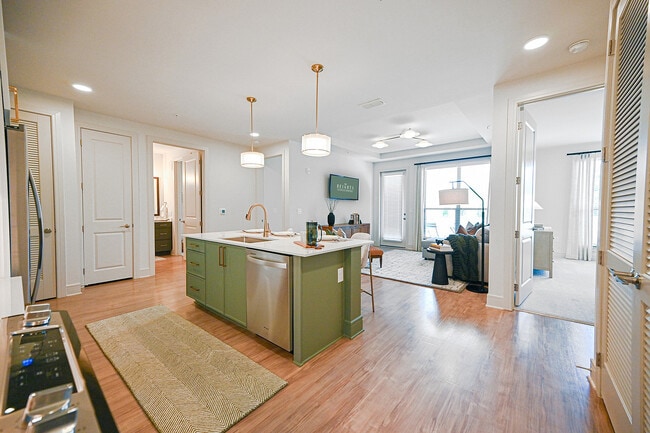 Televisor DSC_2894 - The Heights at Holly Springs