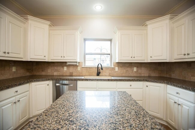 Photo - 2601 Sweetgrass Dr