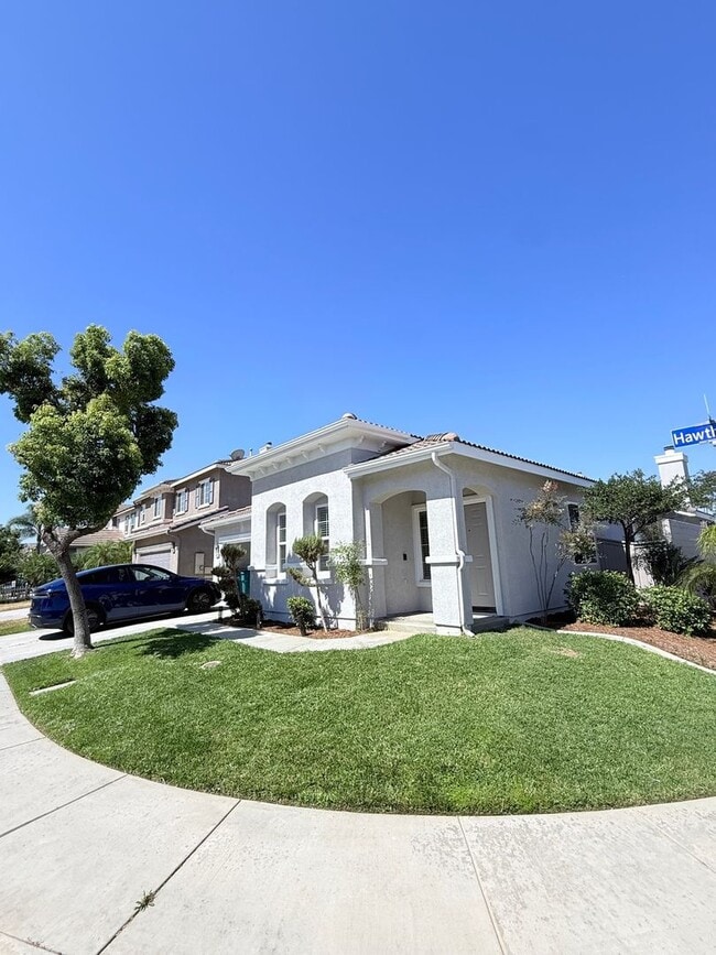 Photo - 13403 Hawthorn Ave