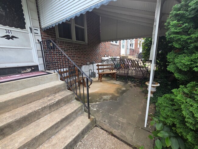 Photo - 361 Westpark Ln