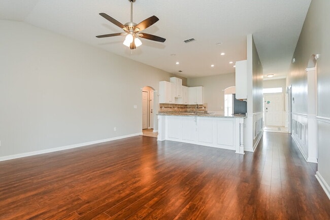 Photo - 9117 Prosperity Lake Dr