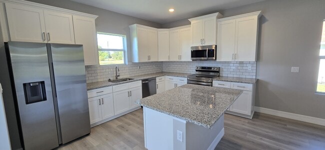 Photo - 307 Mendoza St