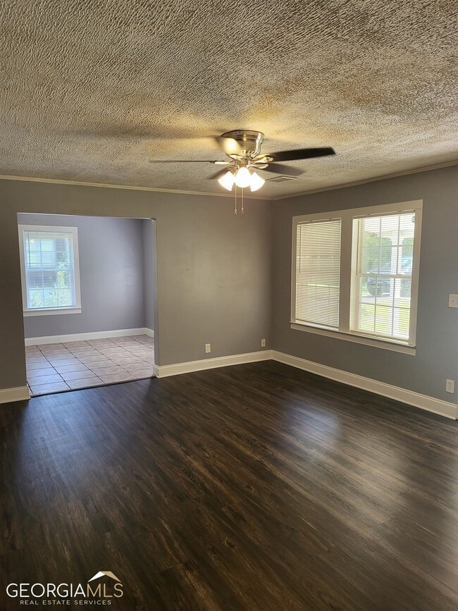 Photo - 6819 Mark Turner Rd
