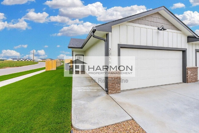 Building Photo - 2030 N Reece St