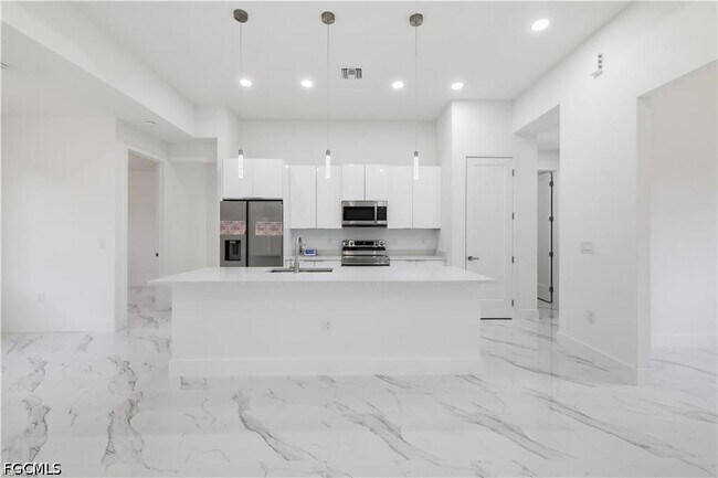 Photo - 1436 Graham Cir