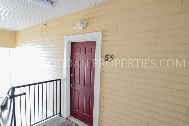 Photo - 2 Bedroom 2 bath condo with 1 car detached...