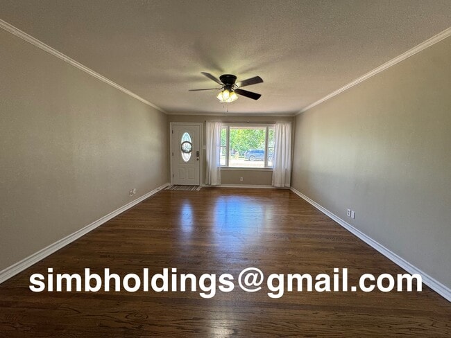 Photo - 337 River Oaks St