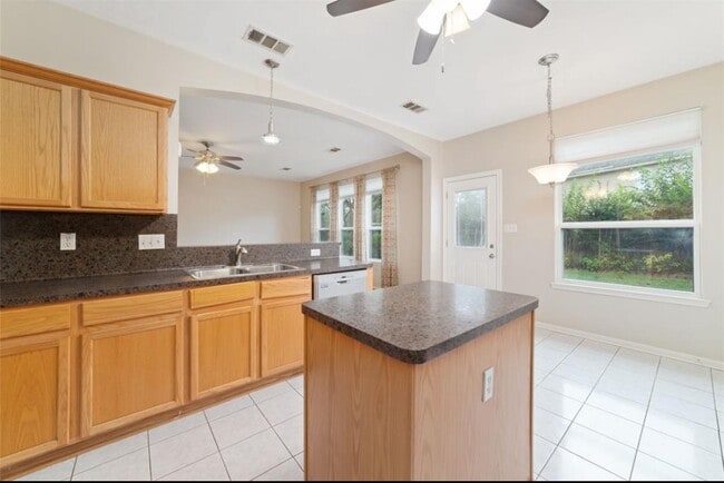 Building Photo - 20438 Westfield Pkwy Rental