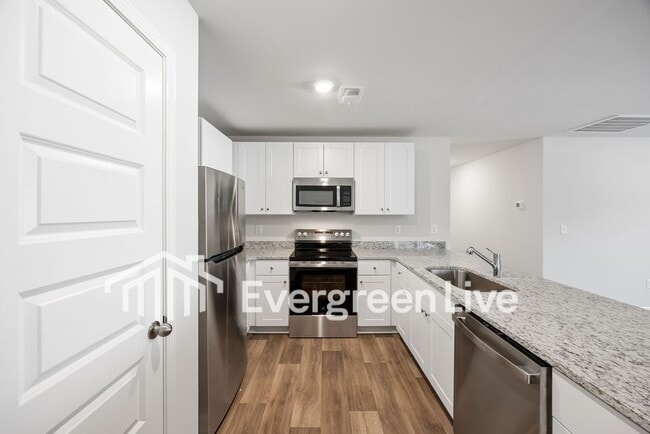 Photo - 1716 King Oaks Lp