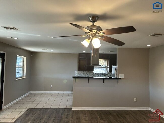 Photo - 4708 SE Sunnymeade