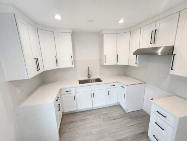 Building Photo - 10845 White St Unit A Rental