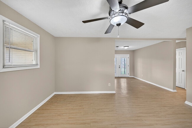 Photo - 2361 Dublin Dr