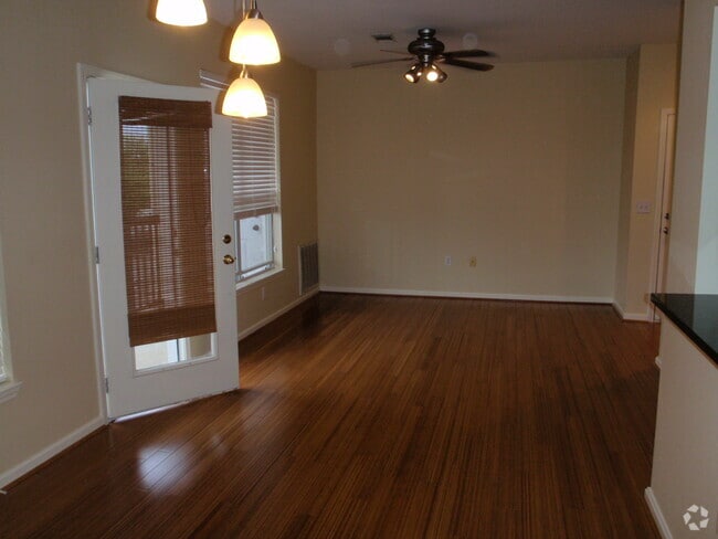 Building Photo - 724 North Street Unit Cliff Rental